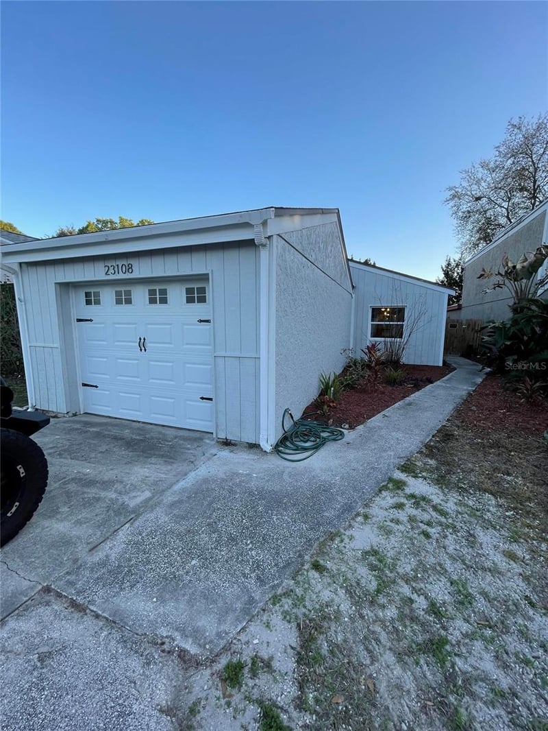 23108 Dover Dr, Land O Lakes, FL 34639