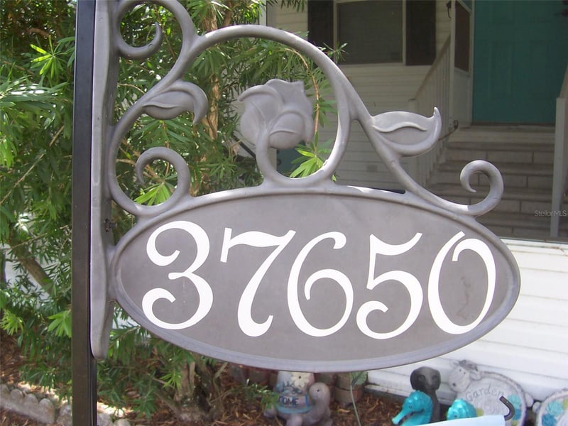 37650 Newal Ave, Zephyrhills, FL 33542
