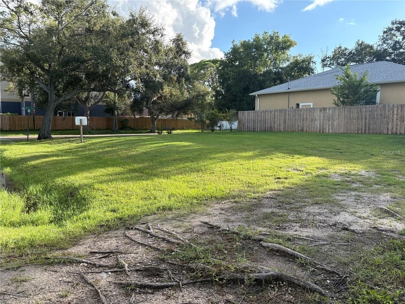3215 Laurel Ave, Clearwater, FL 33762