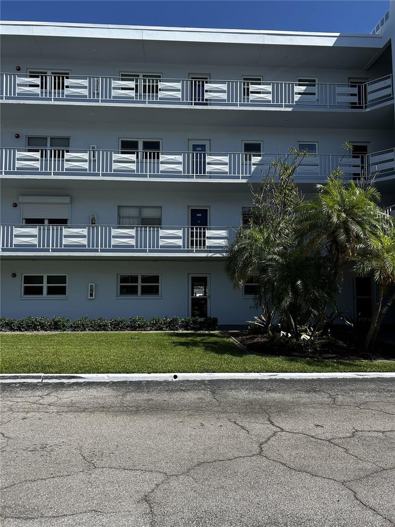 5555 Gulf Blvd #310, St Pete Beach, FL 33706