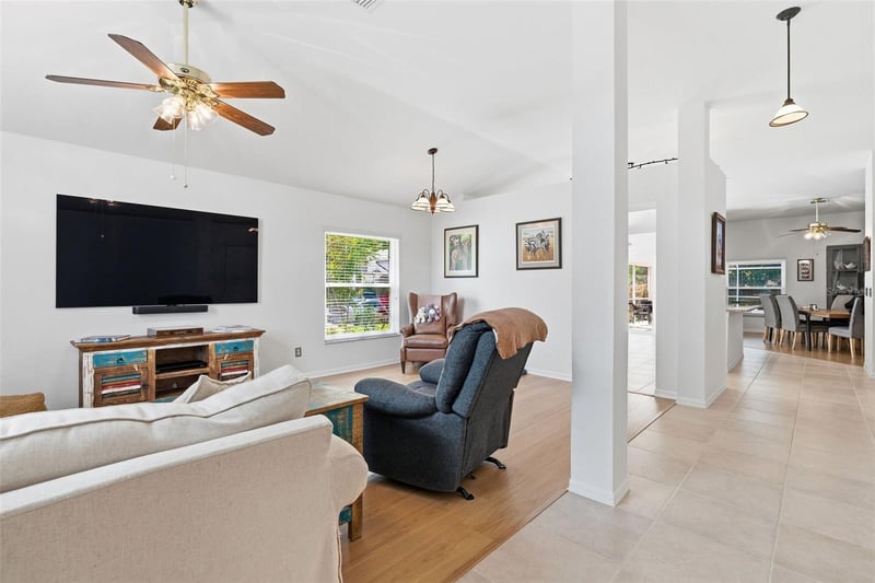 2468 Hidden Pines Ln, Clearwater, FL 33761
