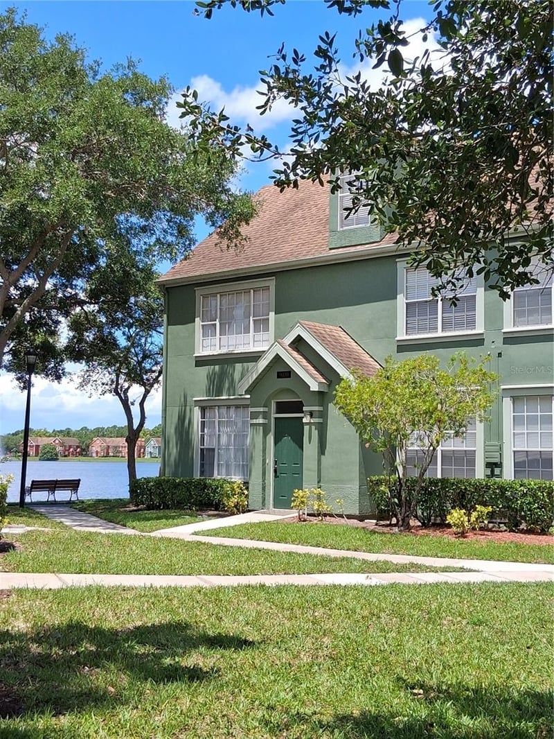 9020 Lake Chase Island Way #9020, Tampa, FL 33626