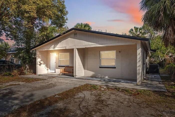 8511 11th St, Tampa, FL 33604