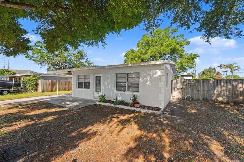 7062 47th St, Pinellas Park, FL 33781
