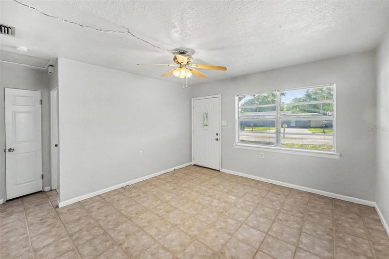 7062 47th St, Pinellas Park, FL 33781