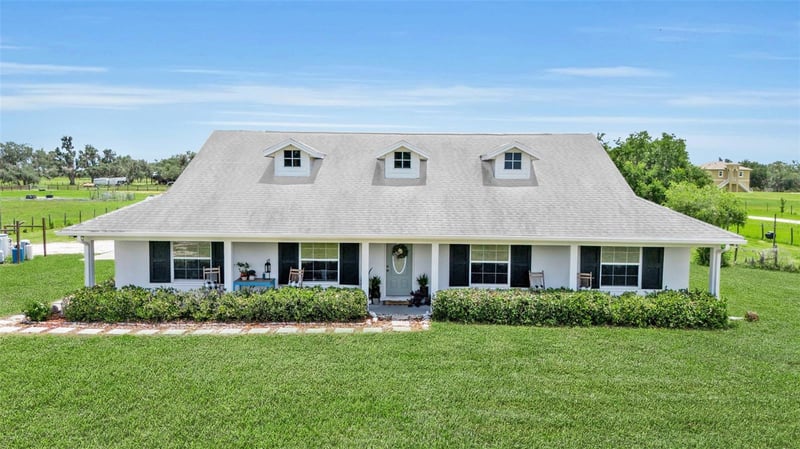 6925 Wauchula Rd, Myakka City, FL 34251