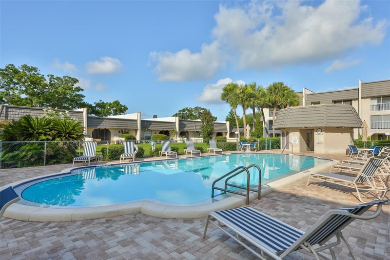 8703 Bardmoor Blvd #303, Seminole, FL 33777