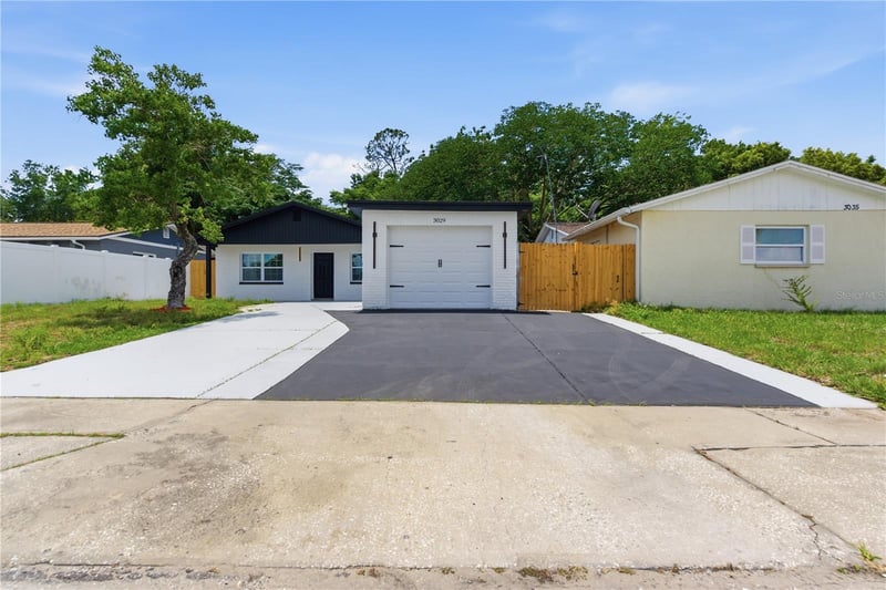 3029 Corona Dr, Holiday, FL 34690
