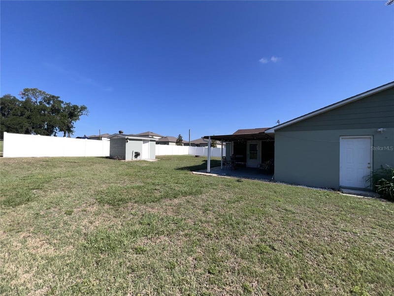6221 Lullabye Ln, Zephyrhills, FL 33541