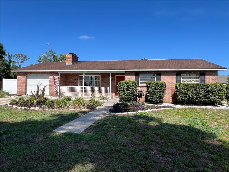 6221 Lullabye Ln, Zephyrhills, FL 33541