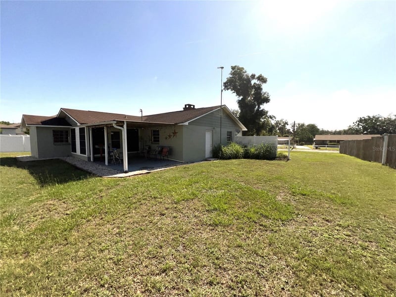 6221 Lullabye Ln, Zephyrhills, FL 33541