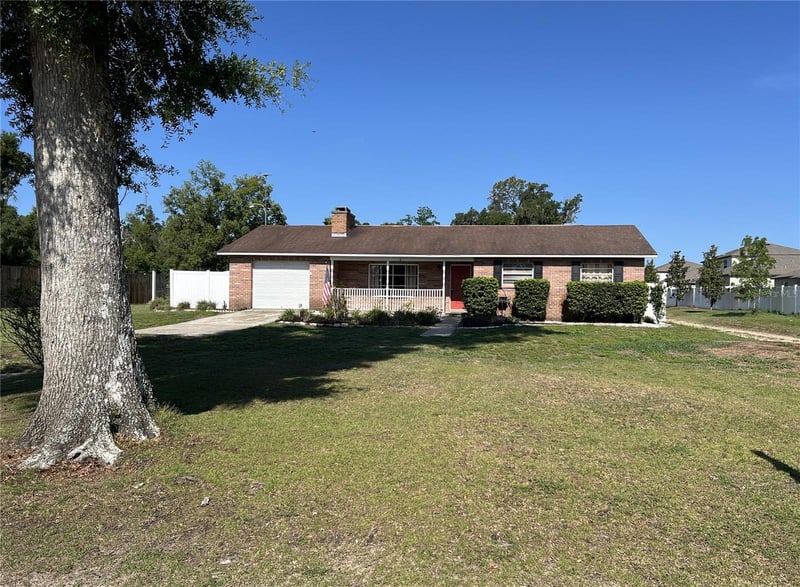 6221 Lullabye Ln, Zephyrhills, FL 33541
