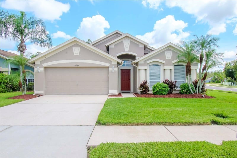 1924 Grenville Ct, Wesley Chapel, FL 33543