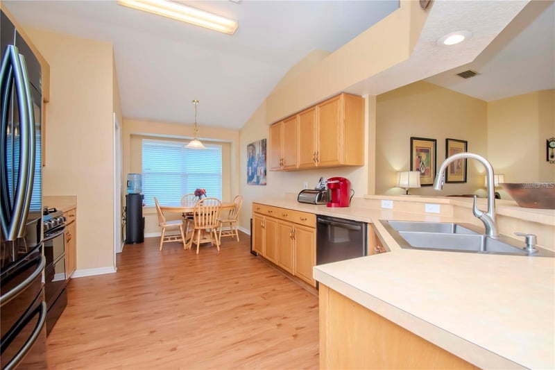 1924 Grenville Ct, Wesley Chapel, FL 33543