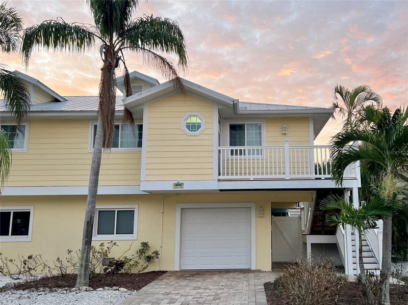 303 62nd St #A, Holmes Beach, FL 34217