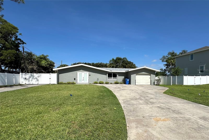 5316 Venetian Blvd, St Petersburg, FL 33703
