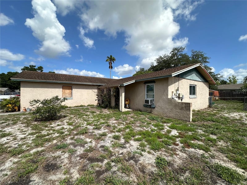 2306 Lincoln Ct, Brandon, FL 33510