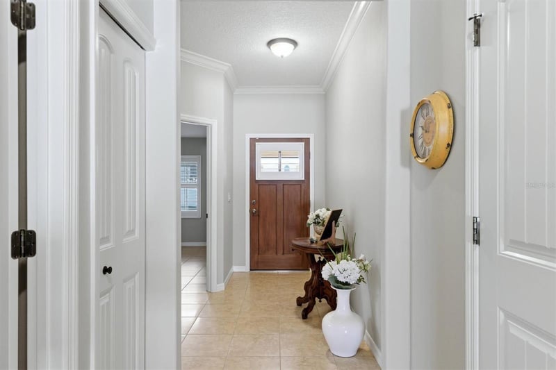 7106 35th St, Sarasota, FL 34243