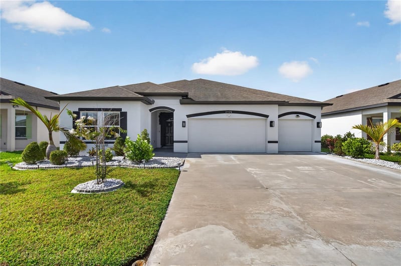2526 Sand Gables Trl, Bradenton, FL 34208
