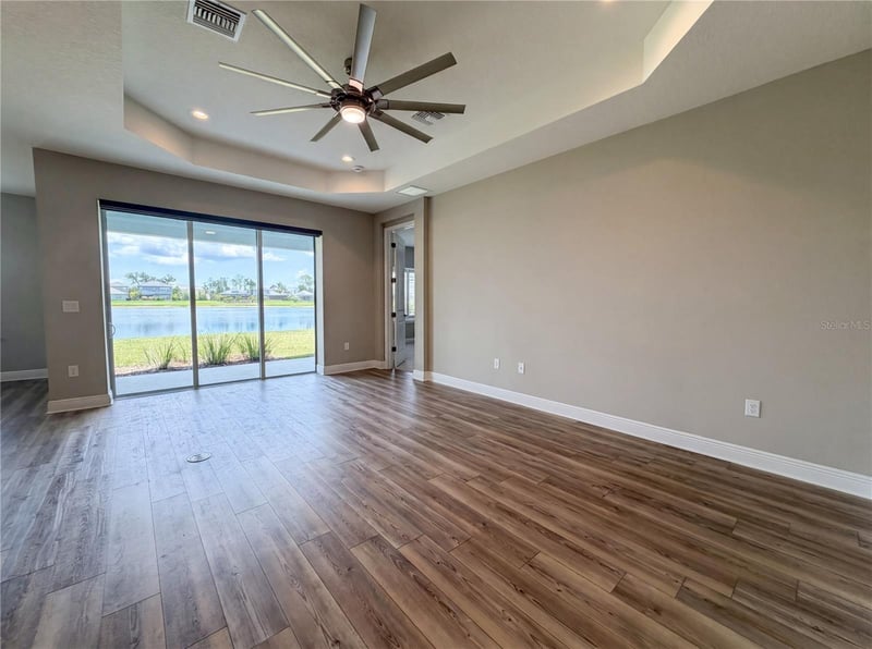 10710 Falling Leaf Ct, Parrish, FL 34219