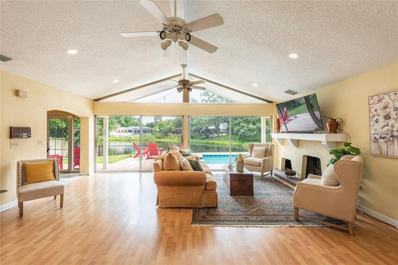 3605 Schefflera Rd, Tampa, FL 33618