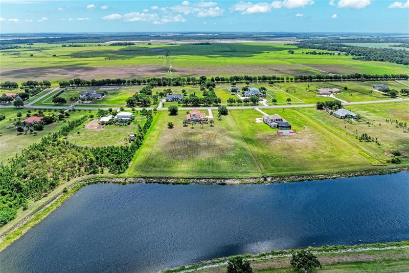 5605 Lake Paddock Cir, Parrish, FL 34219