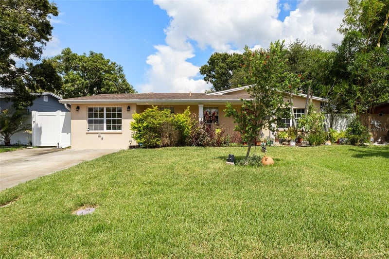 8915 59th Way, Pinellas Park, FL 33782