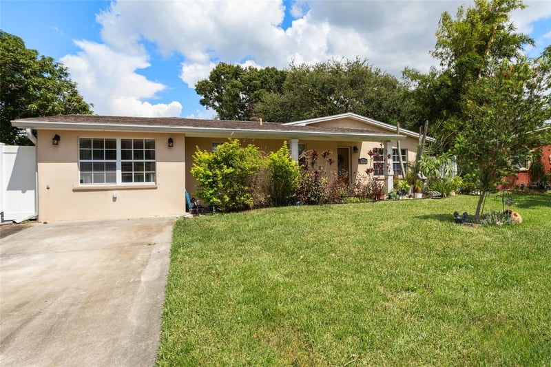 8915 59th Way, Pinellas Park, FL 33782