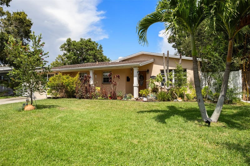 8915 59th Way, Pinellas Park, FL 33782