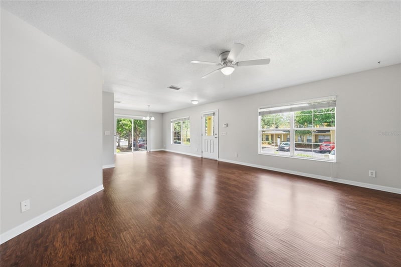 3337 Spy Tower Ct, Valrico, FL 33594
