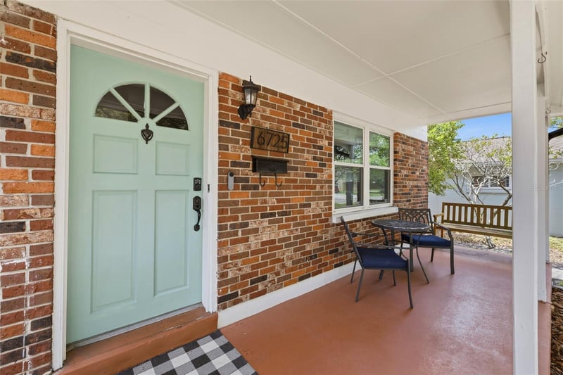 6725 Ralston Beach Cir, Tampa, FL 33614
