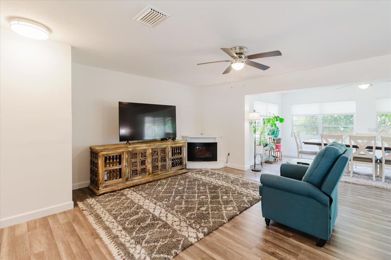 2032 Ridge Dr, Clearwater, FL 33763