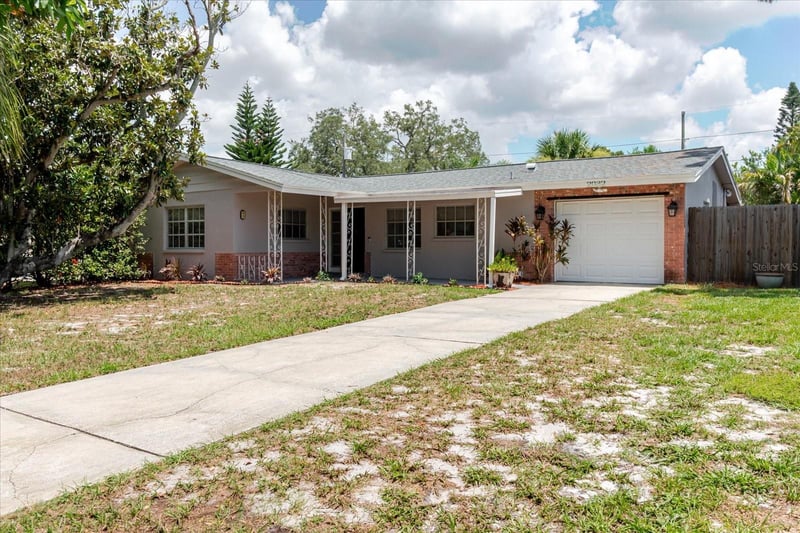 2032 Ridge Dr, Clearwater, FL 33763
