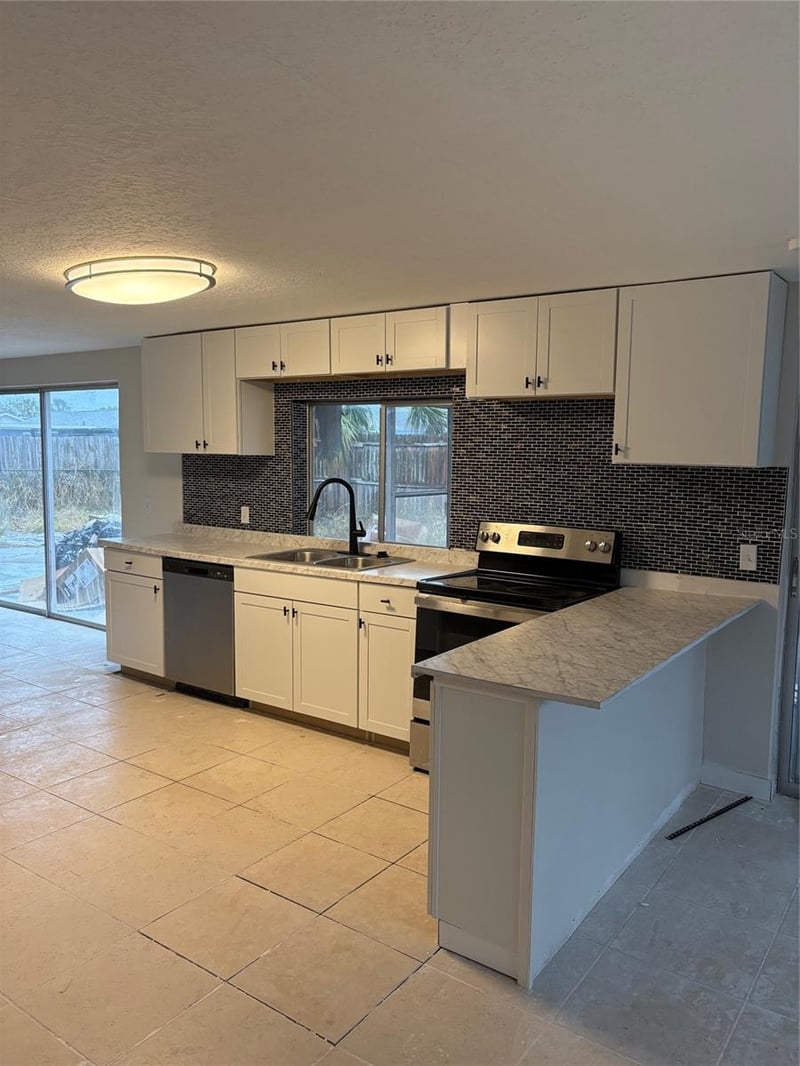 6301 Seabreeze Dr, Port Richey, FL 34668