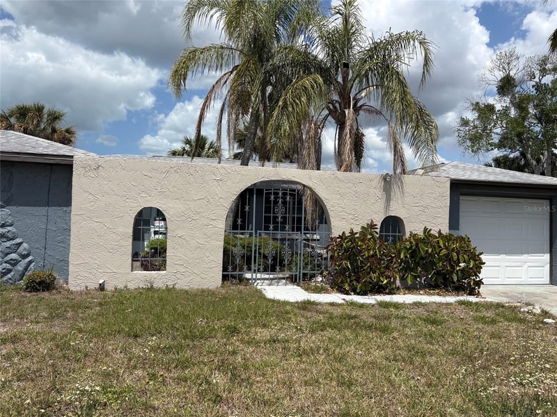 6301 Seabreeze Dr, Port Richey, FL 34668