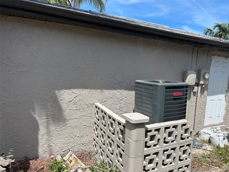 6301 Seabreeze Dr, Port Richey, FL 34668
