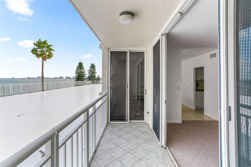 100 Pierce St #307, Clearwater, FL 33756