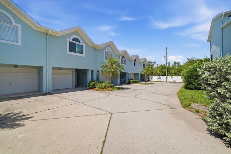 643 Garland Cir, Indian Rocks Beach, FL 33785