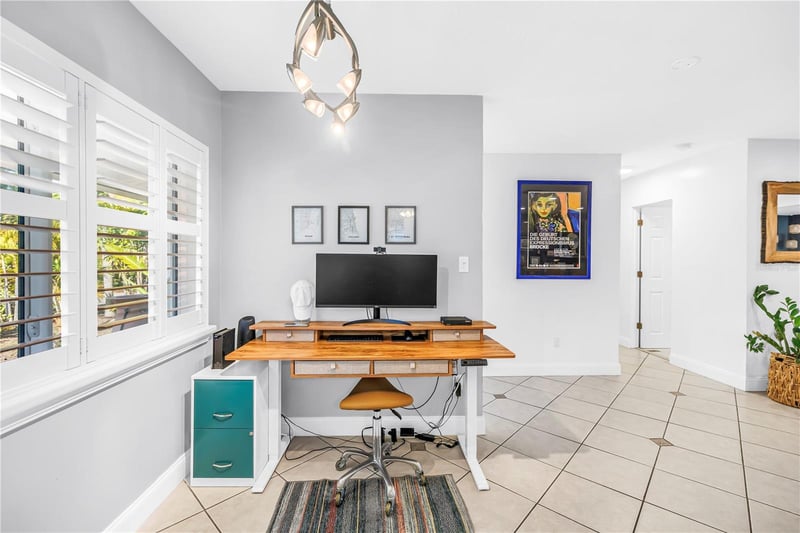 263 42nd Ave, St Petersburg, FL 33703