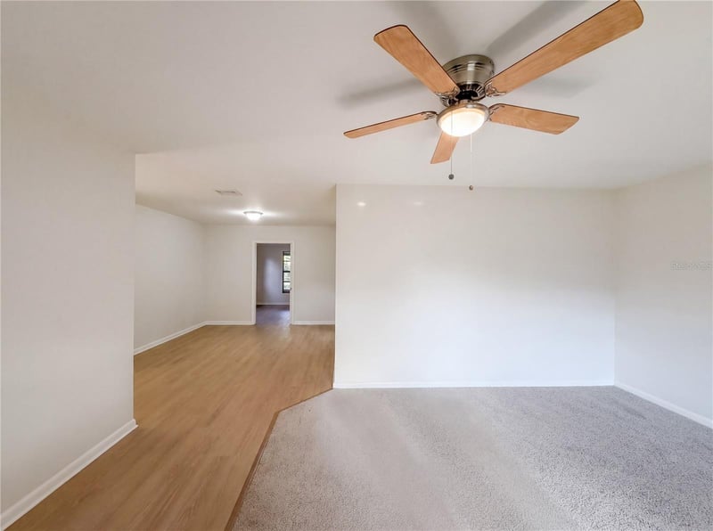 103 Kingsway Rd, Seffner, FL 33584