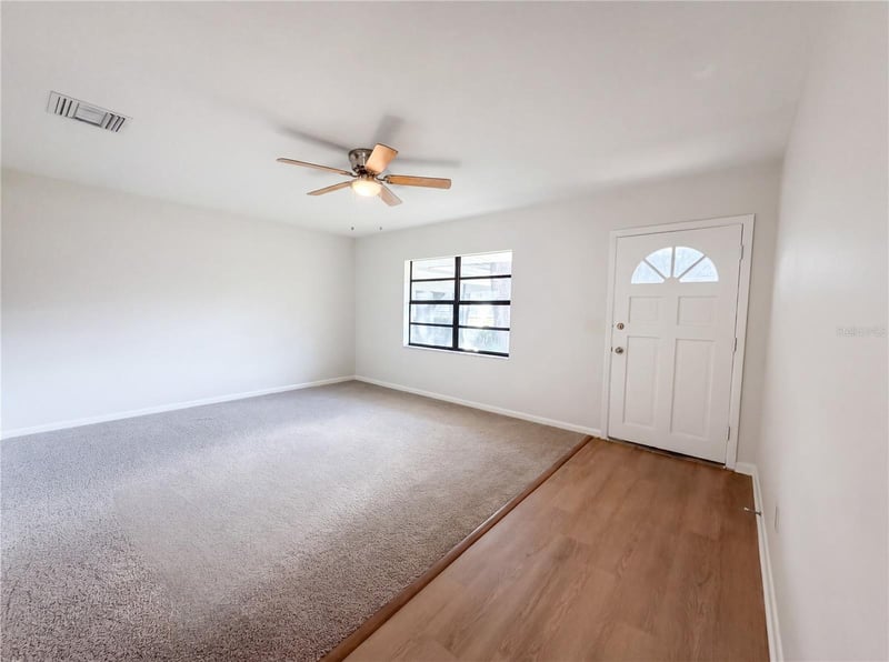 103 Kingsway Rd, Seffner, FL 33584