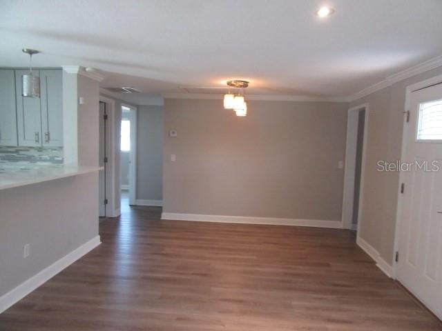 1090 16th Ave, Largo, FL 33770