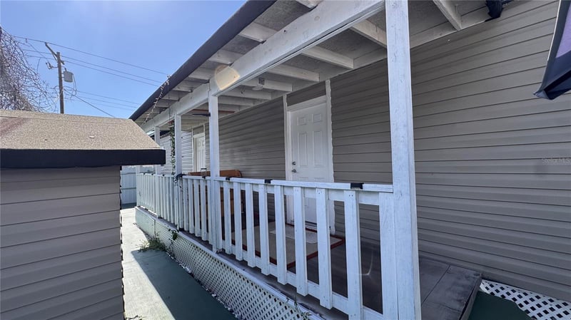 12909 Four Oaks Rd, Tampa, FL 33624