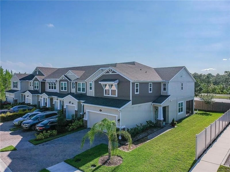 18814 Cornuta St, Lutz, FL 33558