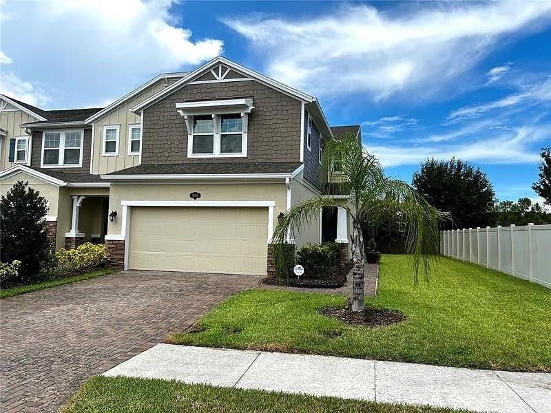 18814 Cornuta St, Lutz, FL 33558