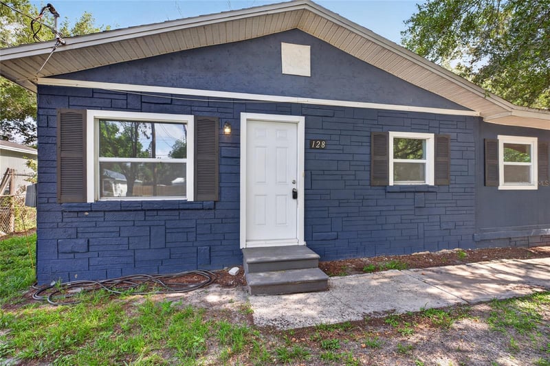 128 145th Ave, Tampa, FL 33613