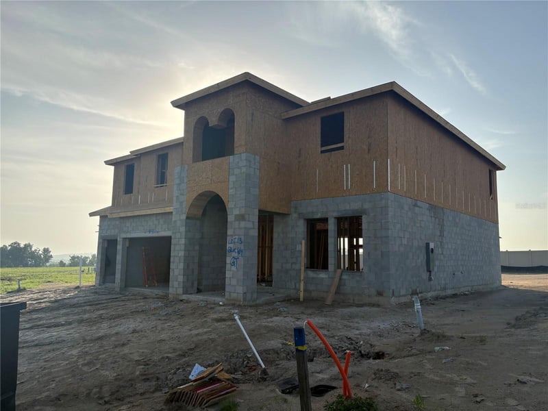 9832 Leaf Green Ln, Dade City, FL 33525