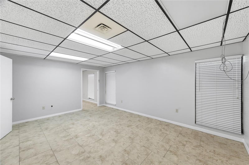 10825 Seminole Blvd #1, Largo, FL 33778