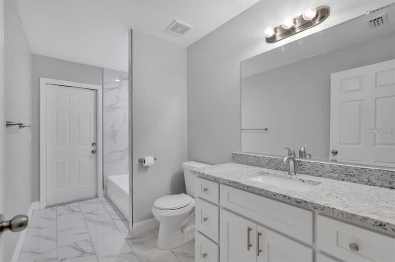 1328 Gangplank Dr, Valrico, FL 33594