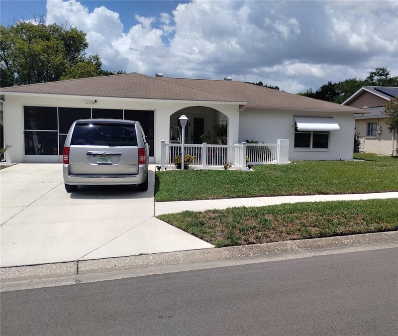 11220 Elderberry Dr, Port Richey, FL 34668